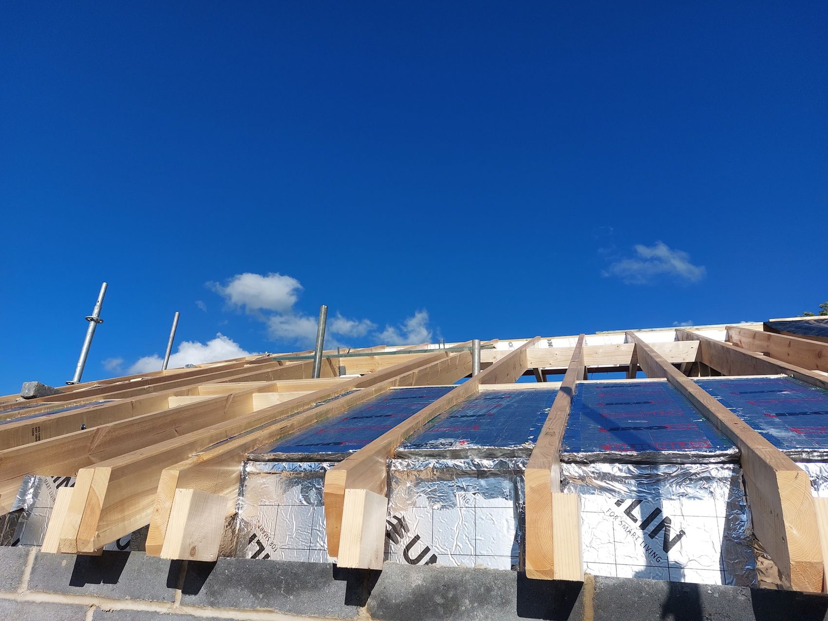 Insulated roof build-up over new blockwork